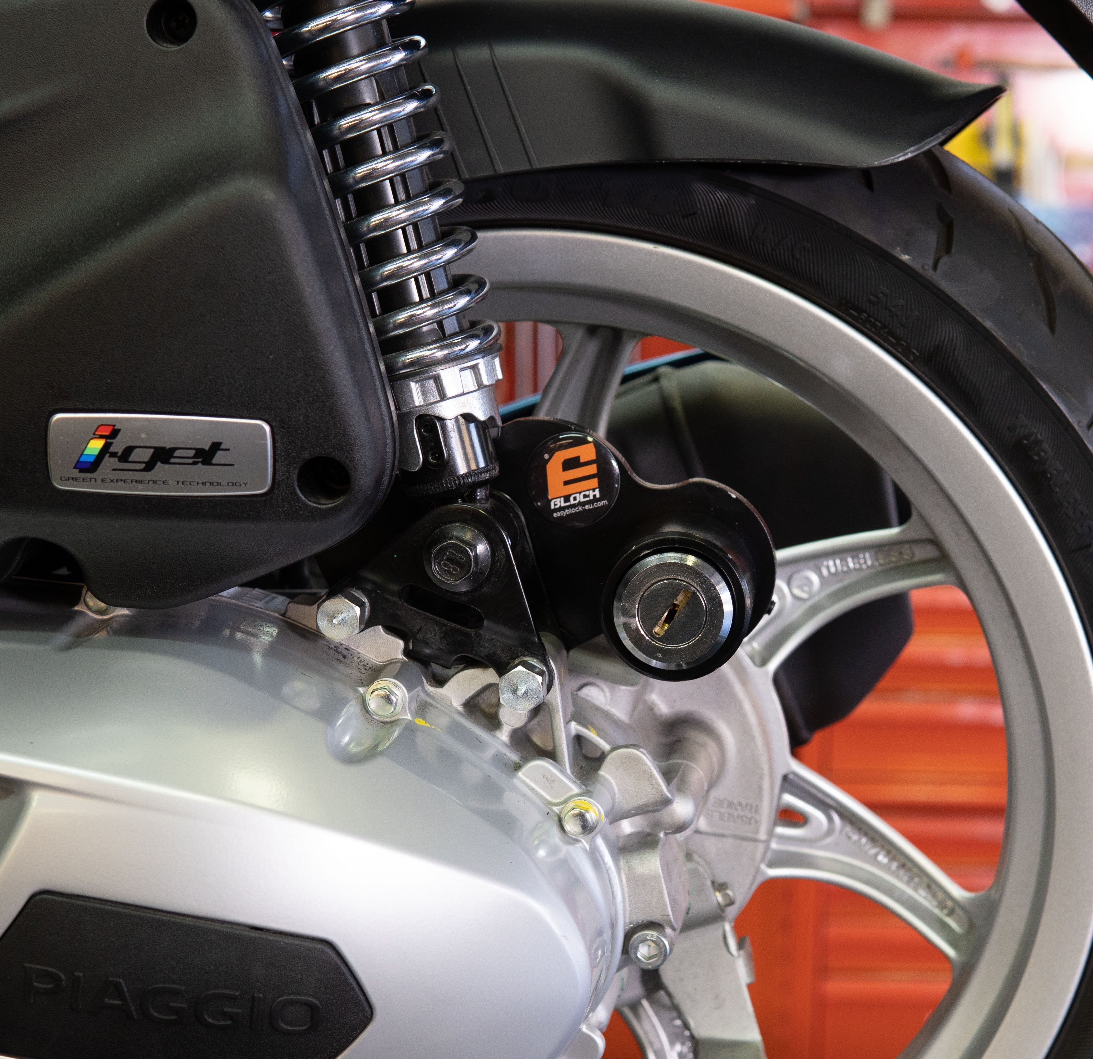 LIBERTY 125-150-PIAGGIO-EasyBlock Scooter Lock